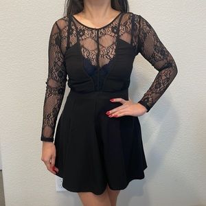 Styles Stalker Lace Mini dress size S. Perfect for a nice dinner or night out!